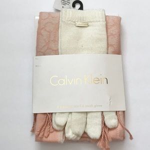 NWT Calvin Klein Monogram Scarf and Glove Set